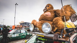 Winter Carbage Event ape